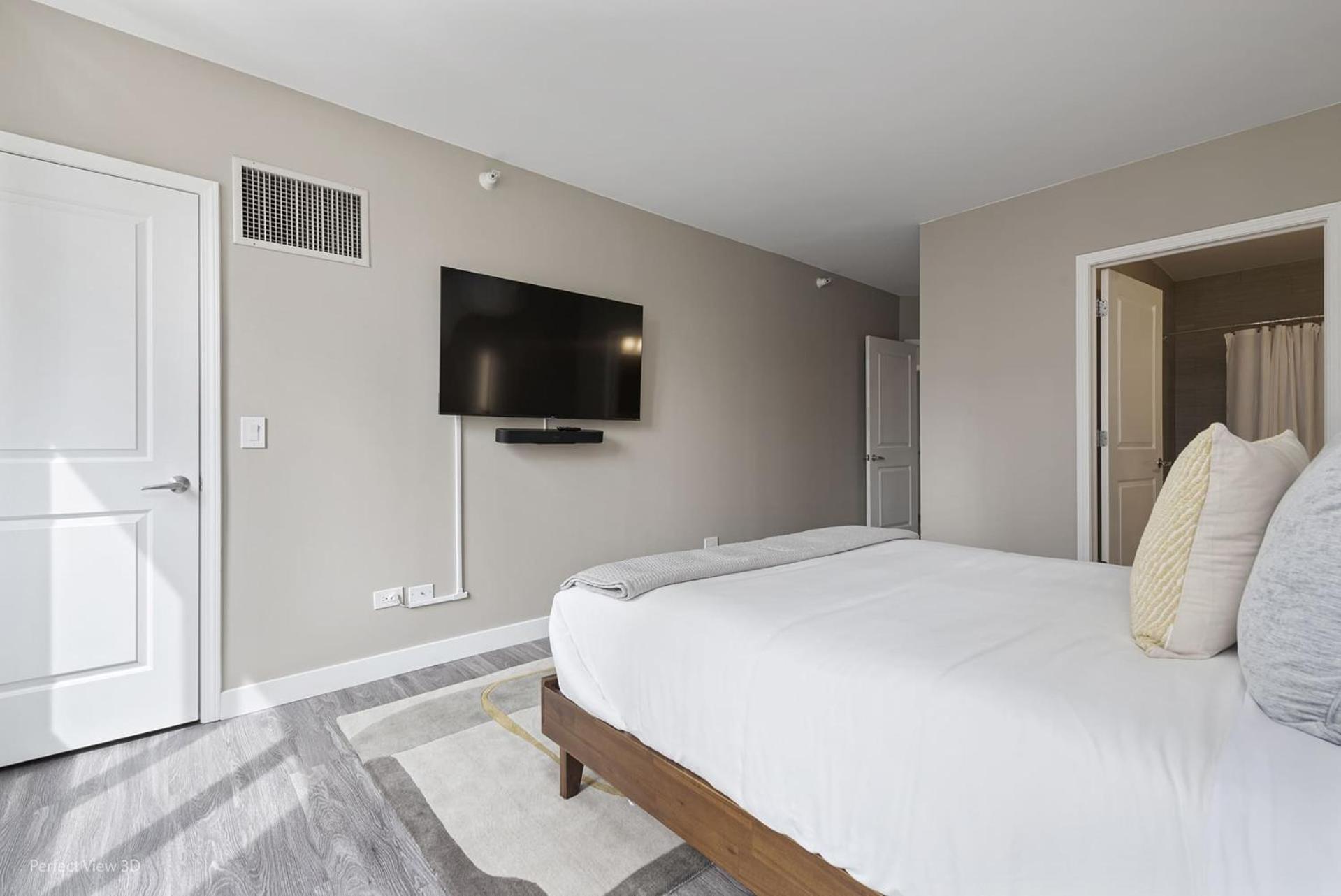 The Bernardin Gold Coast Luxury Apartments Near Magnificent Mile Chicago Exterior photo
