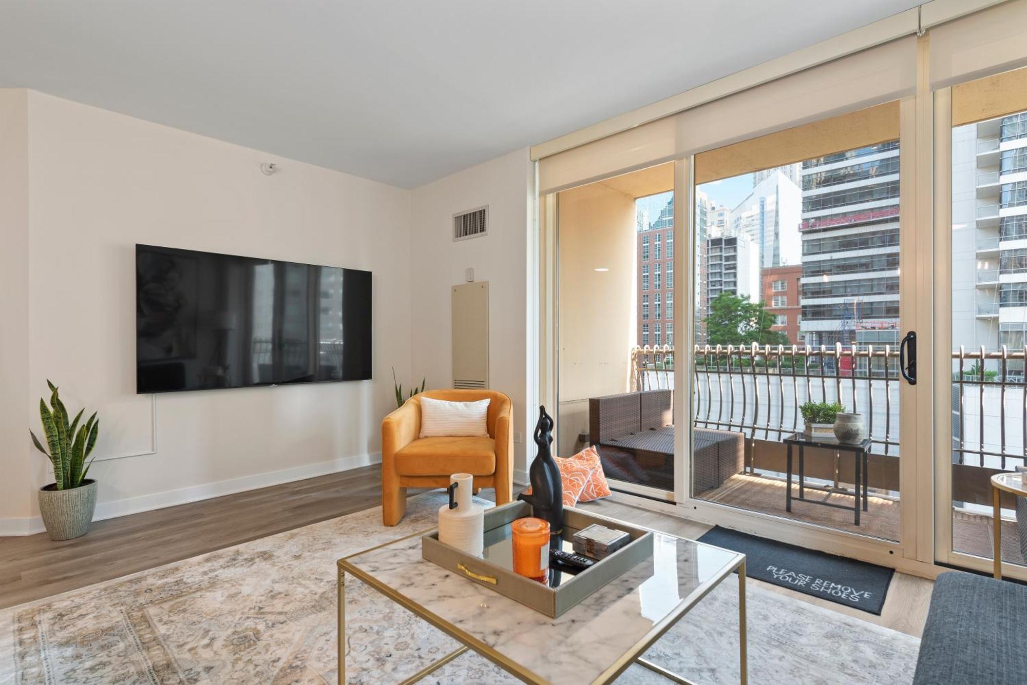 The Bernardin Gold Coast Luxury Apartments Near Magnificent Mile Chicago Exterior photo